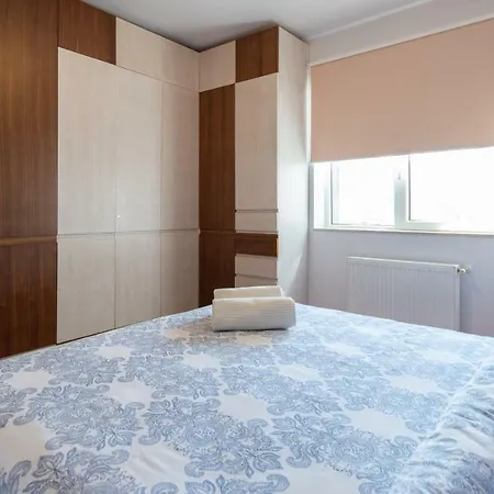 בראשוב Central Comfort Suites Alpha Ville מראה חיצוני תמונה